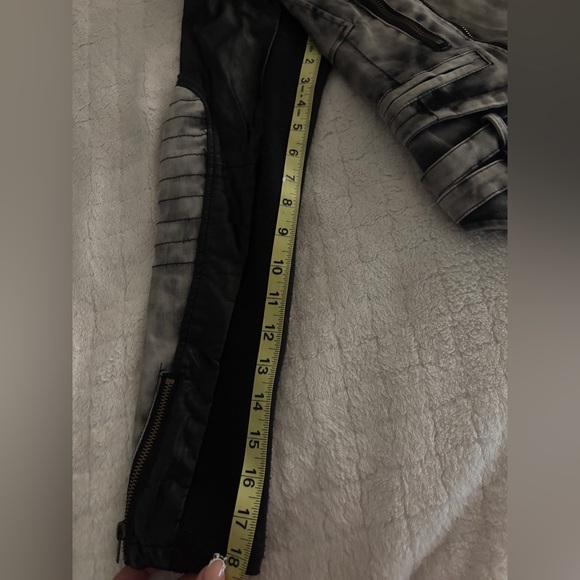 Jacket - Picture 9 of 9